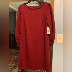 3/4 sleeve maroon dress